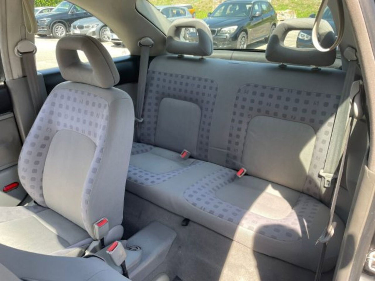 Volkswagen New Beetle TDI (11)