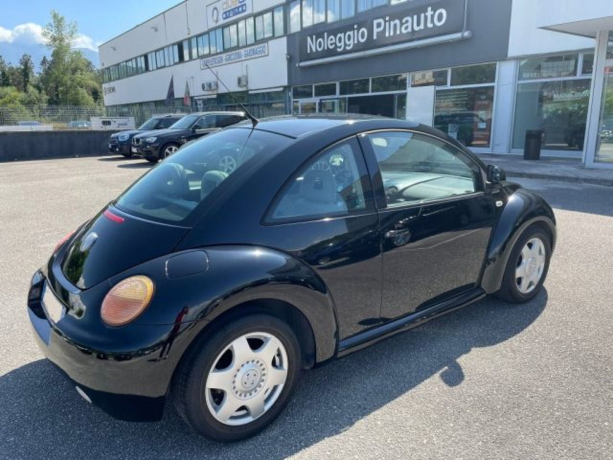 Volkswagen New Beetle TDI (5)