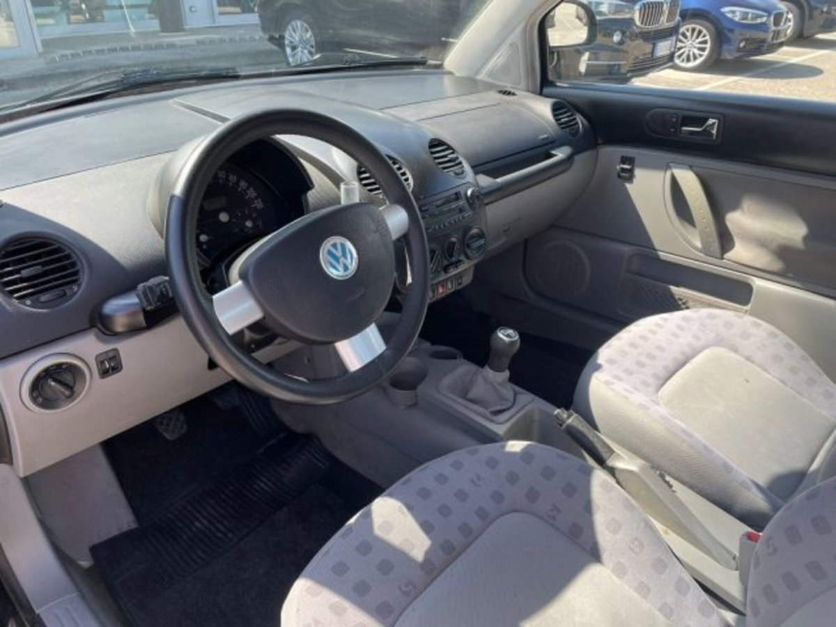 Volkswagen New Beetle TDI (7)