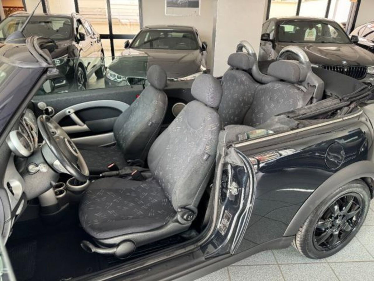MINI Mini Cabrio 1.6 16V One Cabrio (12)