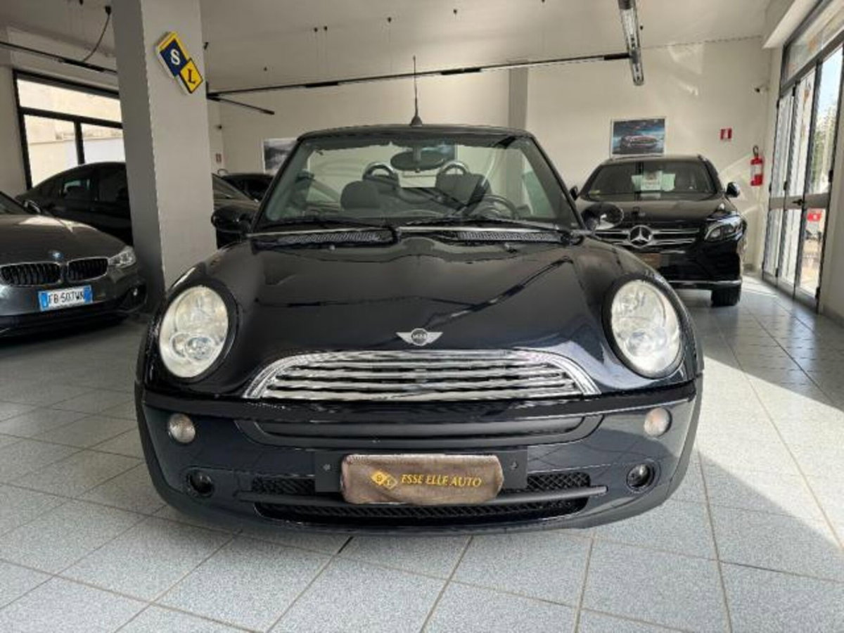 MINI Mini Cabrio 1.6 16V One Cabrio (2)