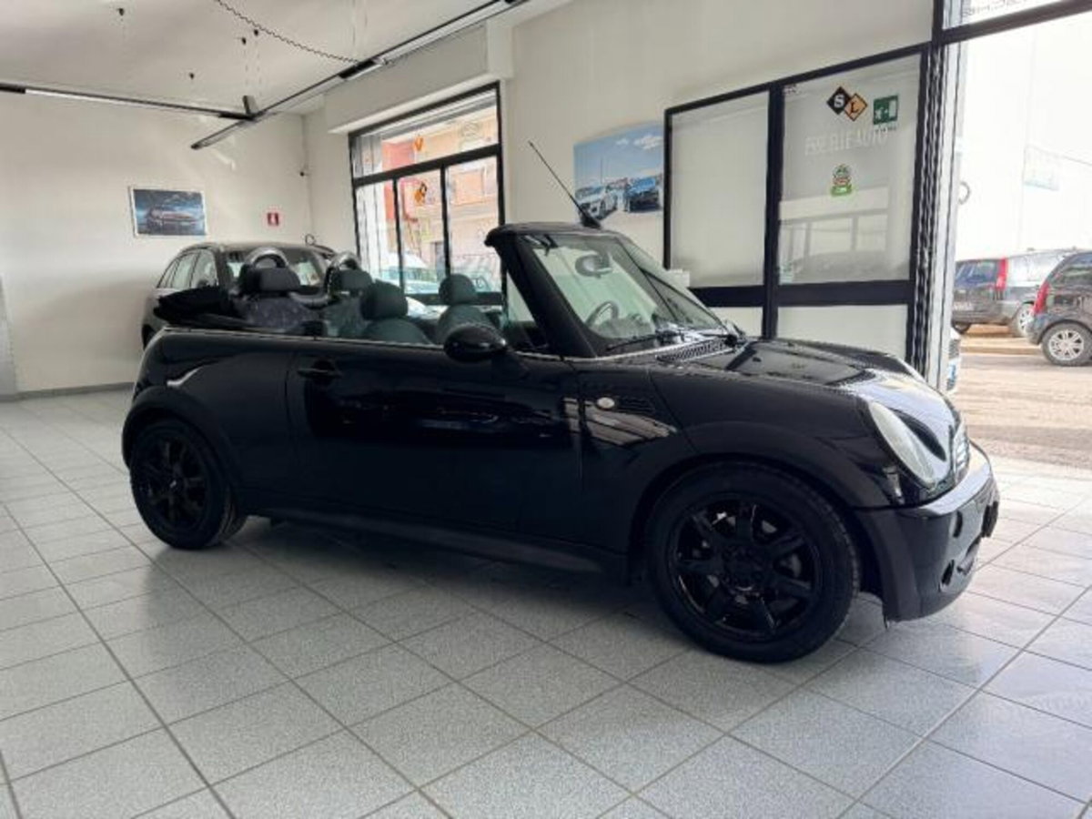 MINI Mini Cabrio 1.6 16V One Cabrio (4)