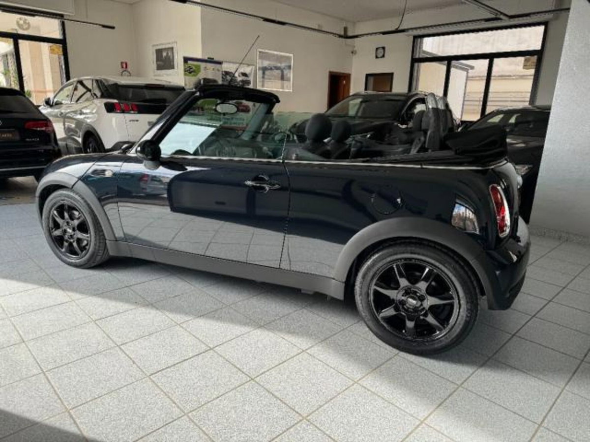 MINI Mini Cabrio 1.6 16V One Cabrio (8)