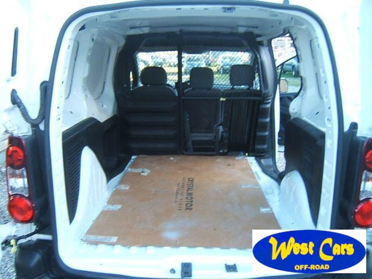 Peugeot Partner BlueHDi 100 ETG6 S&S Active (10)