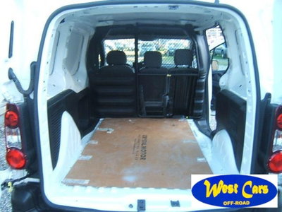 Peugeot Partner BlueHDi 100 ETG6 S&S Active (10)