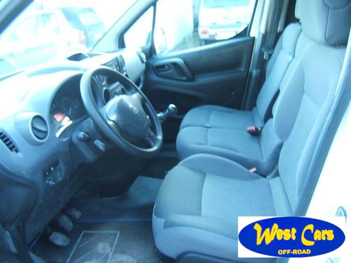 Peugeot Partner BlueHDi 100 ETG6 S&S Active (11)