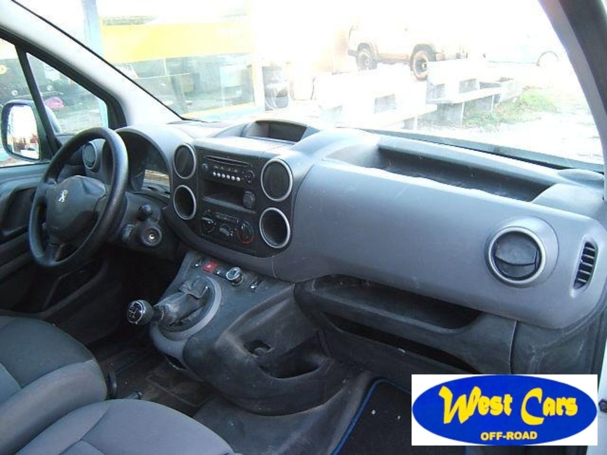 Peugeot Partner BlueHDi 100 ETG6 S&S Active (14)