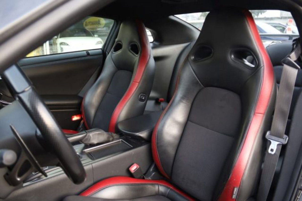 Nissan GT-R 3.8 V6 Premium (15)