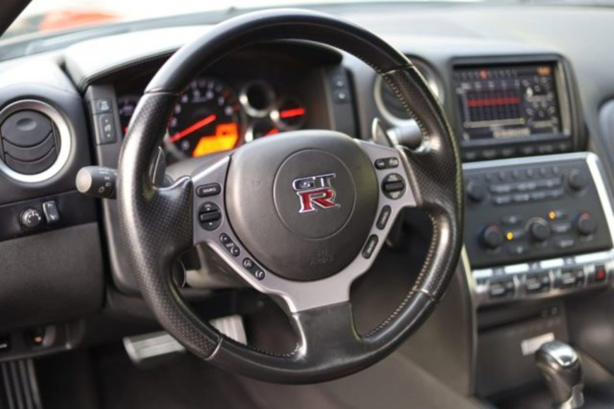 Nissan GT-R 3.8 V6 Premium (9)