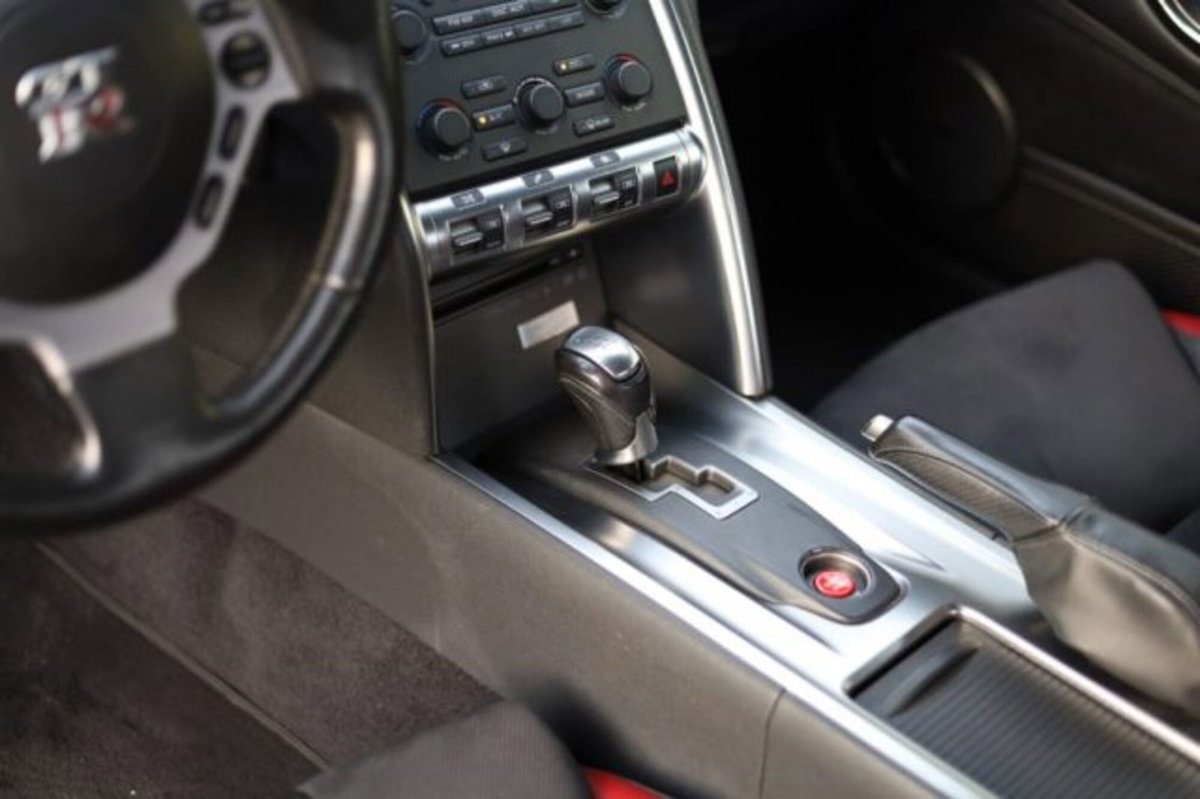 Nissan GT-R 3.8 V6 Premium (13)