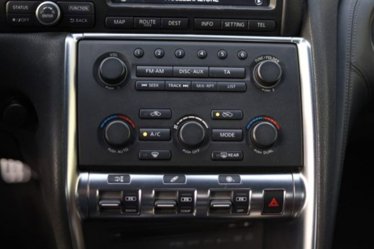 Nissan GT-R 3.8 V6 Premium (12)