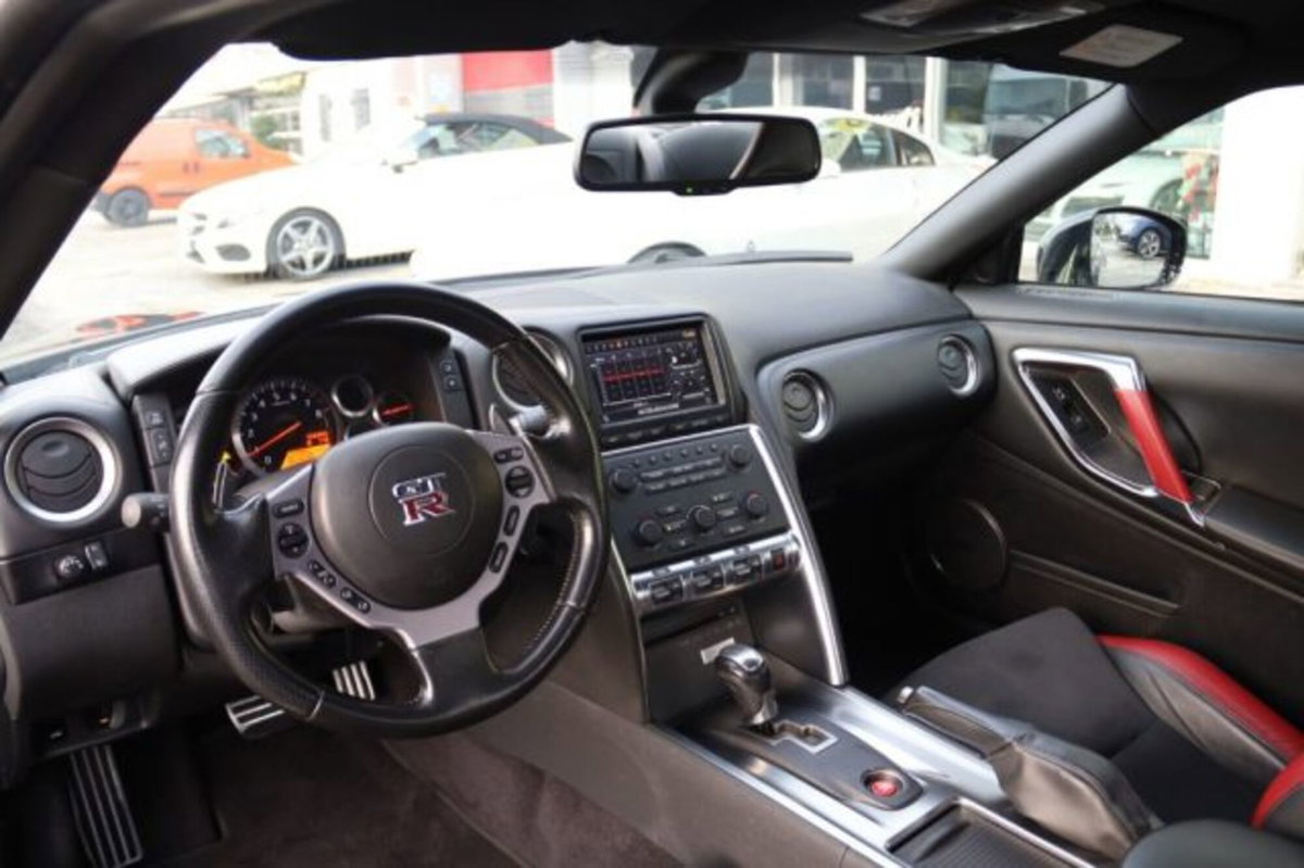 Nissan GT-R 3.8 V6 Premium (10)