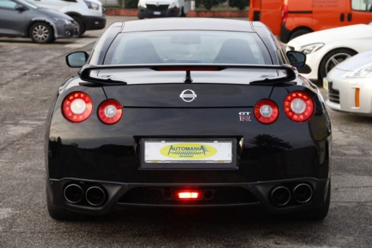 Nissan GT-R 3.8 V6 Premium (7)