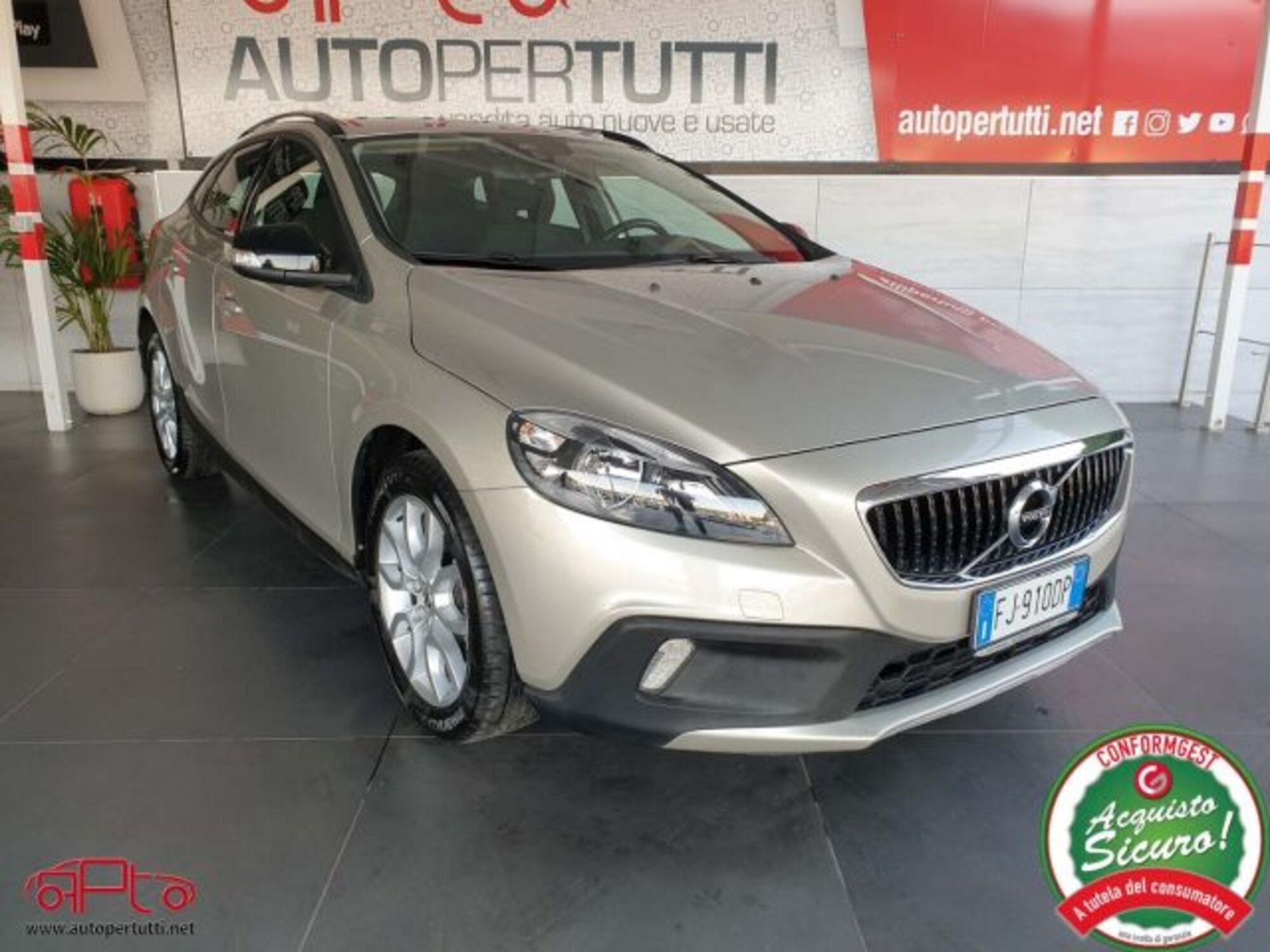 Volvo V40 Cross Country D2 Geartronic Kinetic 