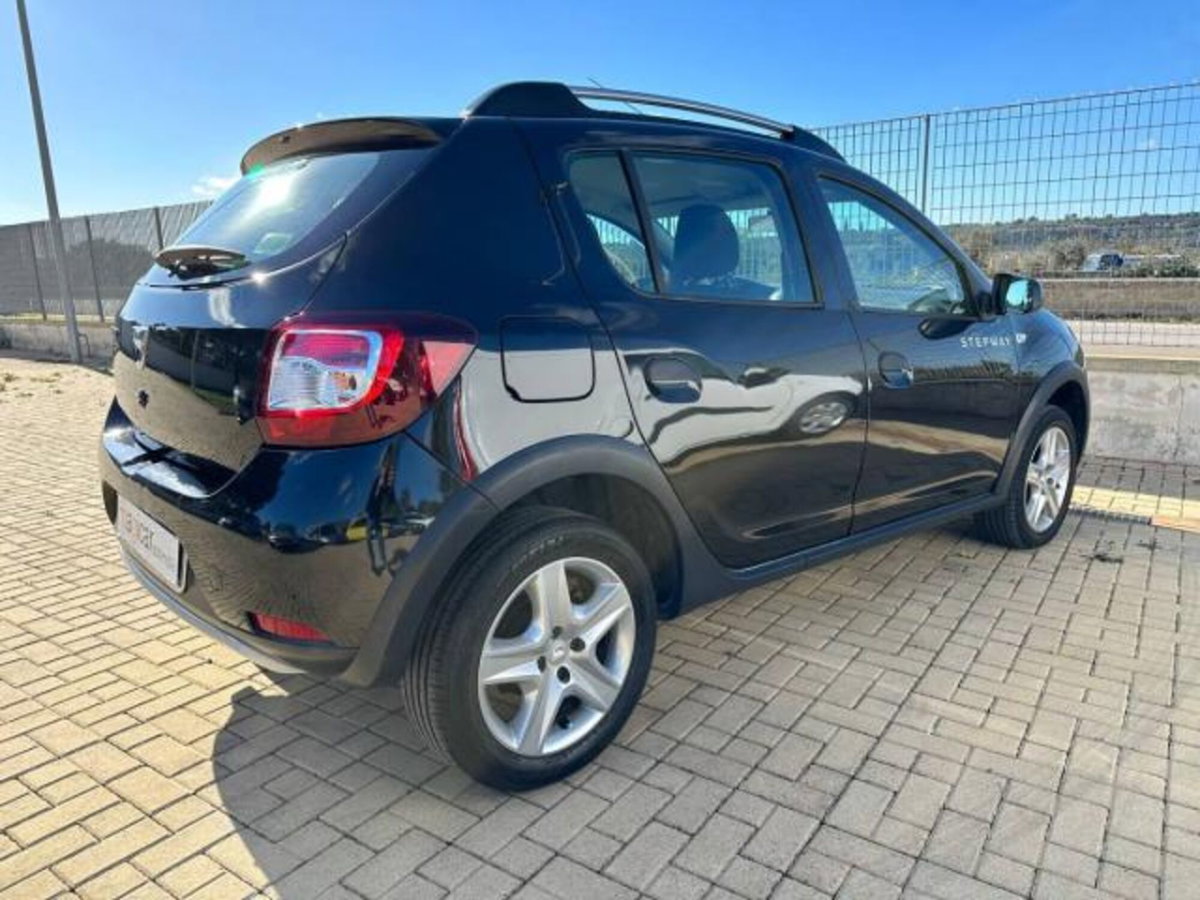 Dacia Sandero Stepway 1.5 dCi 8V 90CV (3)