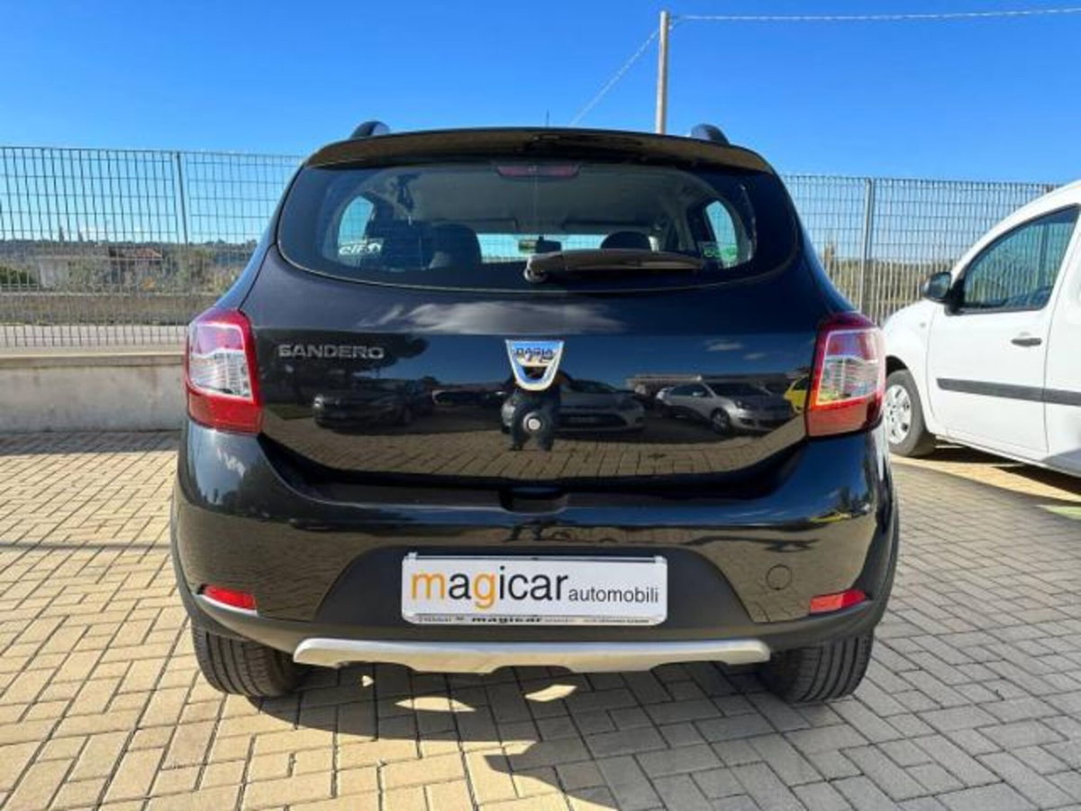 Dacia Sandero Stepway 1.5 dCi 8V 90CV (4)