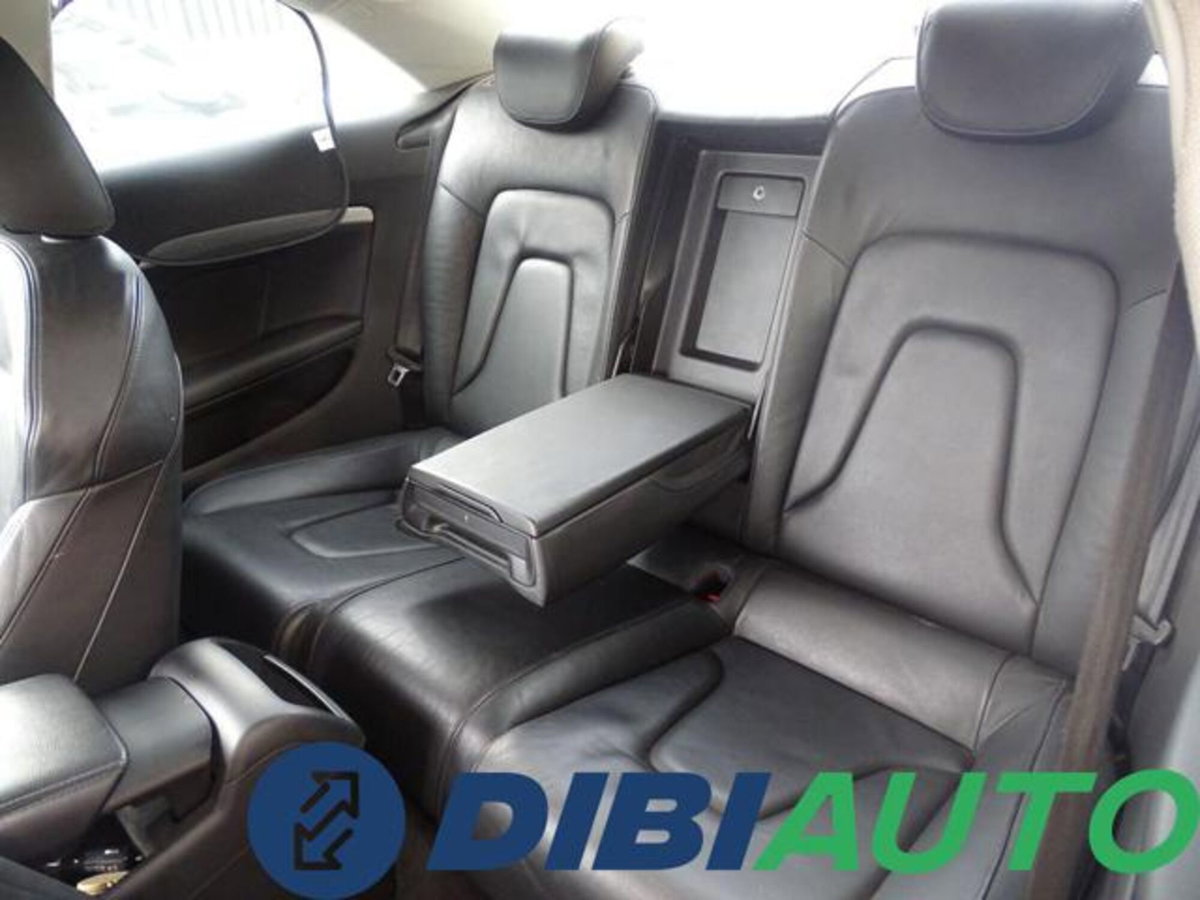 Audi A5 Coupé 2.7 V6 TDI F.AP. multitronic (9)