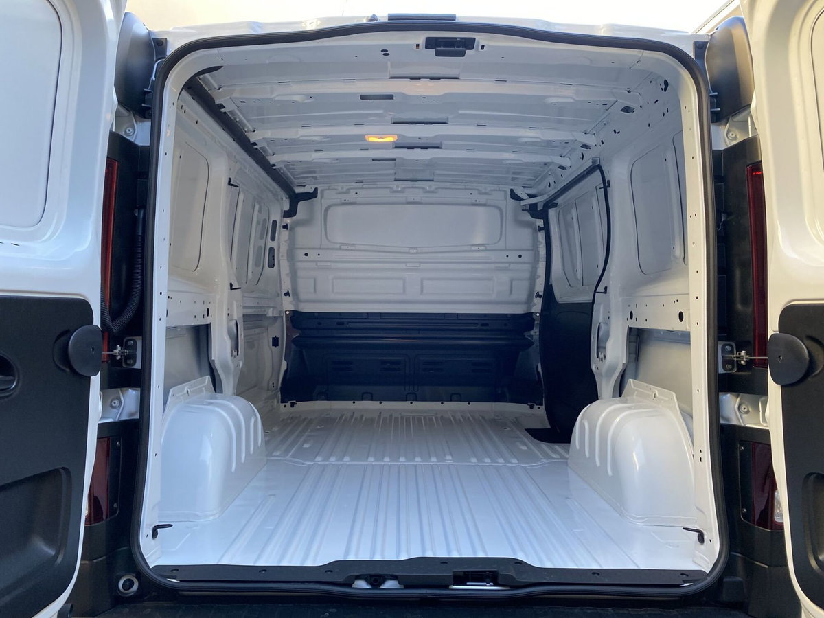 Nissan Primastar Furgone 27 2.0 dCi 110CV PC-TN Furgone Acenta Work (11)