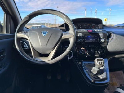Lancia Ypsilon 1.3 MJT 16V 95 CV 5 porte S&S Gold (10)