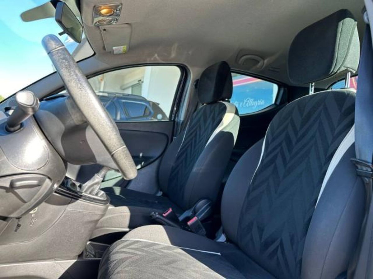 Lancia Ypsilon 1.3 MJT 16V 95 CV 5 porte S&S Gold (8)
