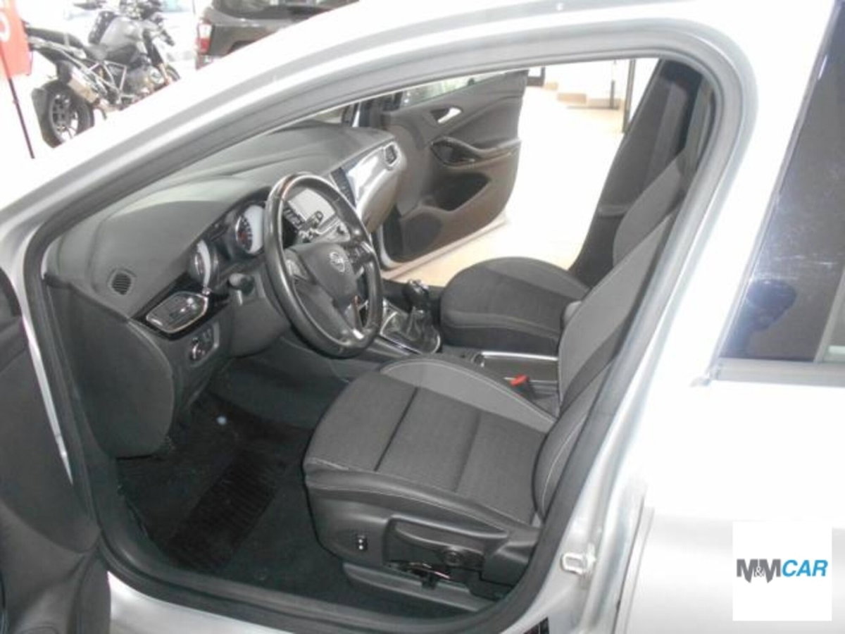 Opel Astra 1.2 Turbo 110 CV Elegance (12)