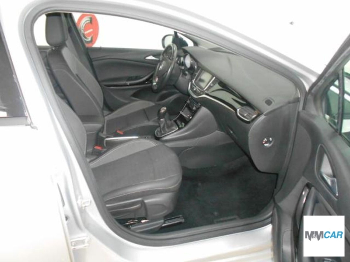 Opel Astra 1.2 Turbo 110 CV Elegance (13)