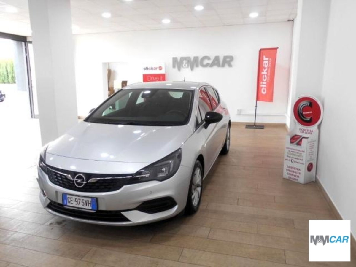 Opel Astra 1.2 Turbo 110 CV Elegance (2)