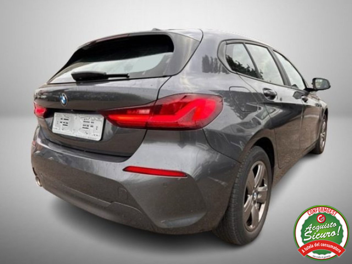 BMW Serie 1 116d 2.0 116CV cat 5 porte Attiva DPF (4)
