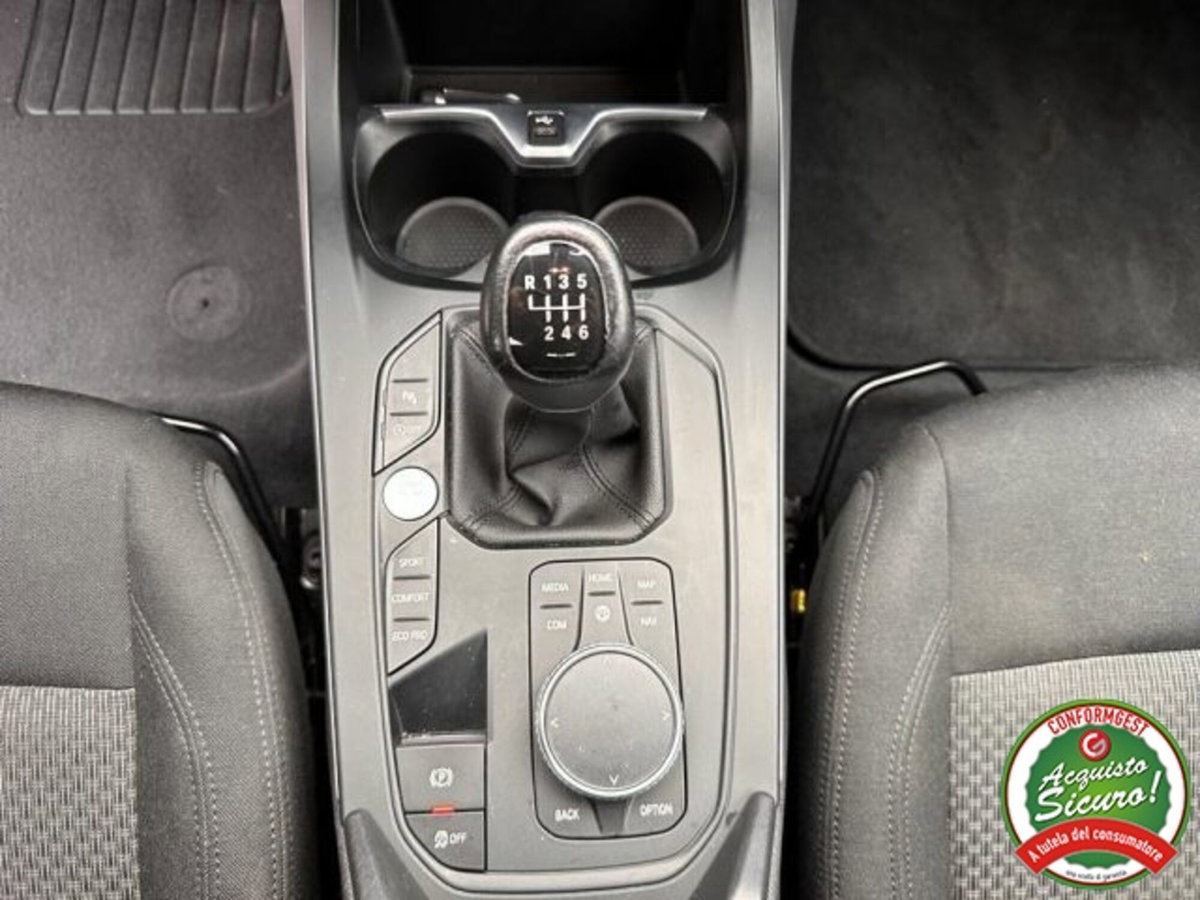 BMW Serie 1 116d 2.0 116CV cat 5 porte Attiva DPF (16)