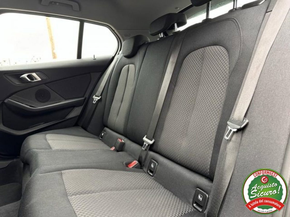 BMW Serie 1 116d 2.0 116CV cat 5 porte Attiva DPF (18)