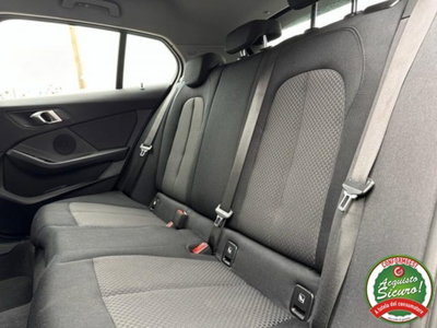 BMW Serie 1 116d 2.0 116CV cat 5 porte Attiva DPF (18)