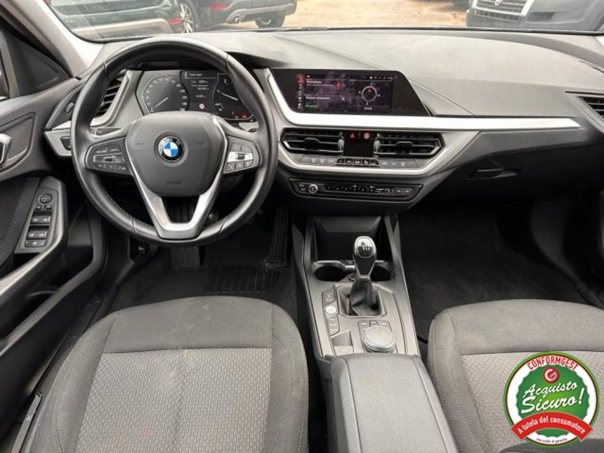 BMW Serie 1 116d 2.0 116CV cat 5 porte Attiva DPF (9)