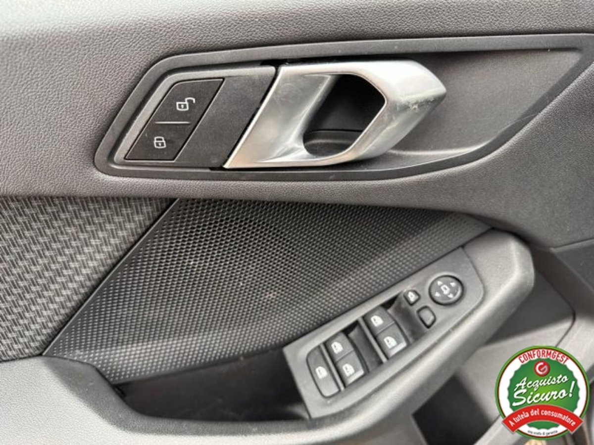 BMW Serie 1 116d 2.0 116CV cat 5 porte Attiva DPF (13)