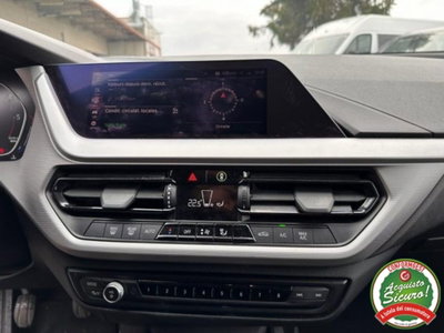 BMW Serie 1 116d 2.0 116CV cat 5 porte Attiva DPF (15)