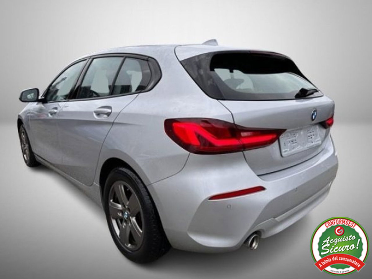 BMW Serie 1 116d 2.0 116CV cat 5 porte Attiva DPF (3)