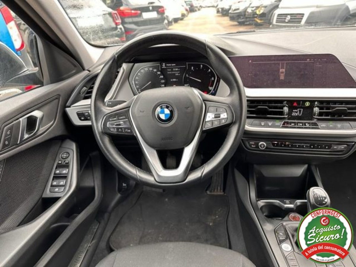 BMW Serie 1 116d 2.0 116CV cat 5 porte Attiva DPF (11)