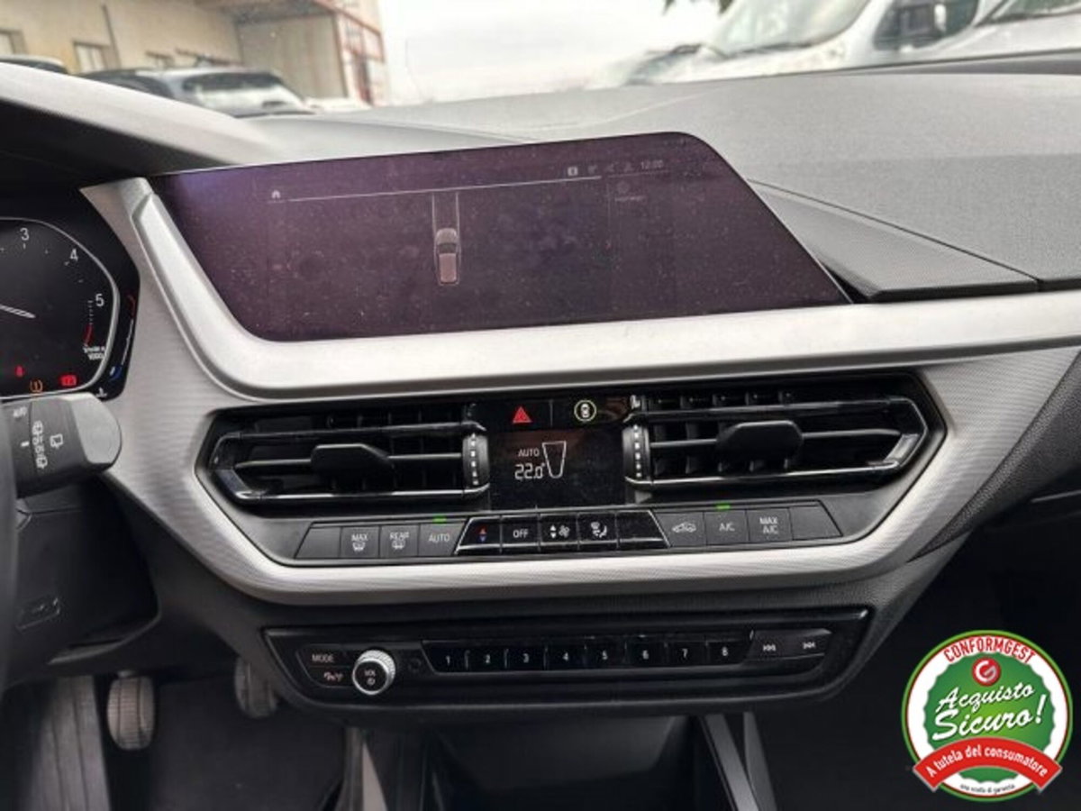BMW Serie 1 116d 2.0 116CV cat 5 porte Attiva DPF (16)