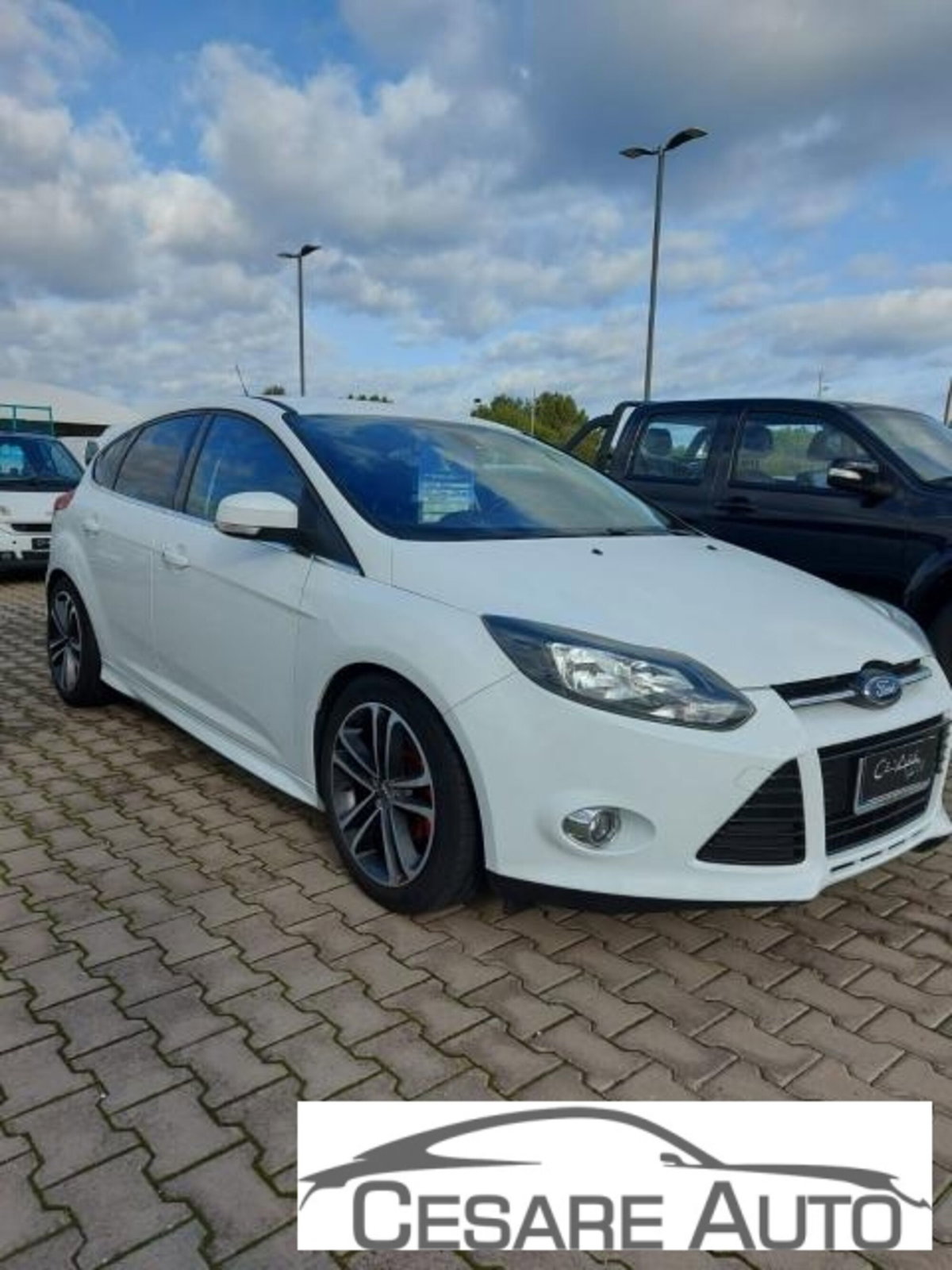 Ford Focus 1.0 EcoBoost 125 CV 5p Business (3)