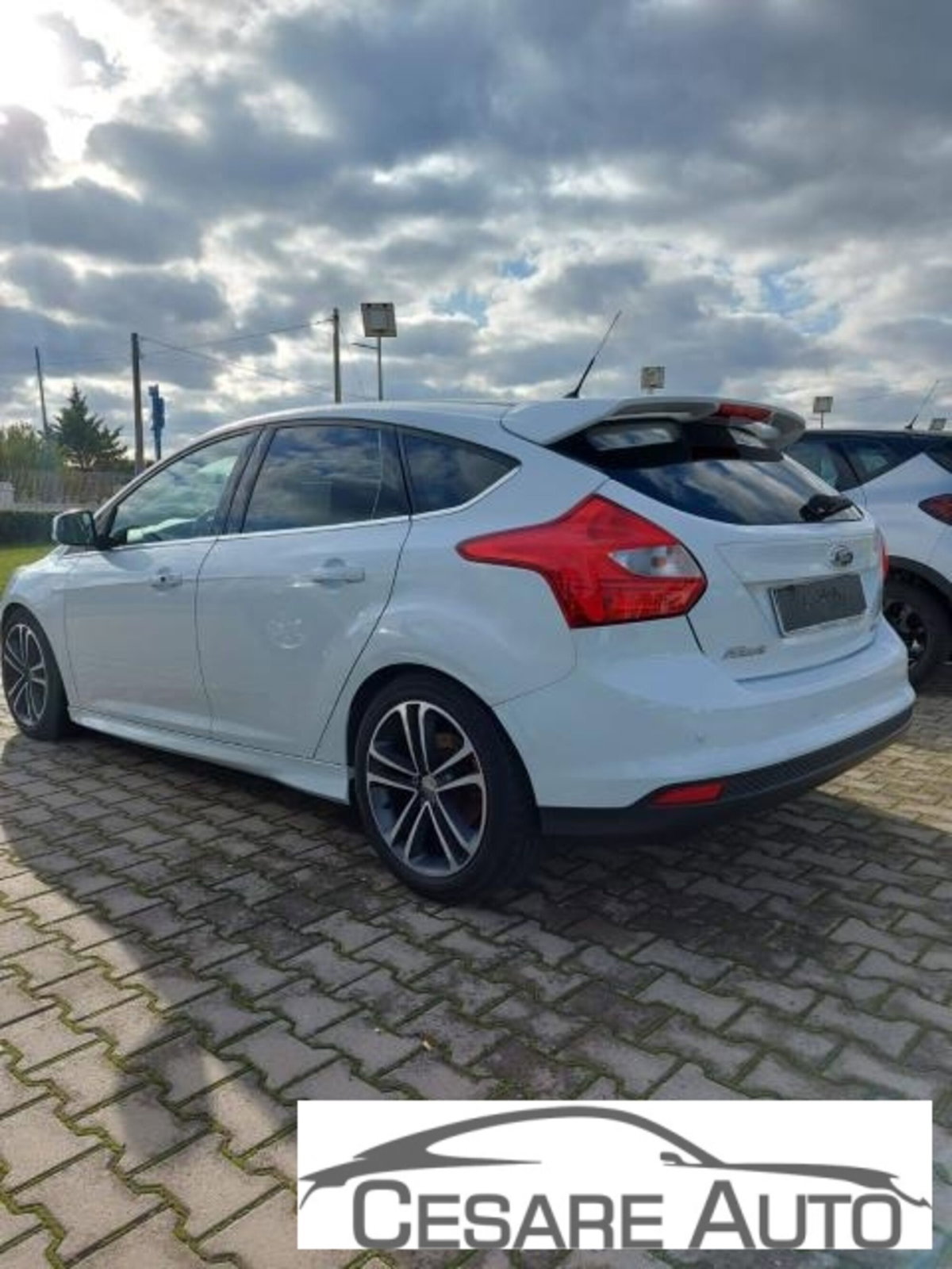 Ford Focus 1.0 EcoBoost 125 CV 5p Business (6)