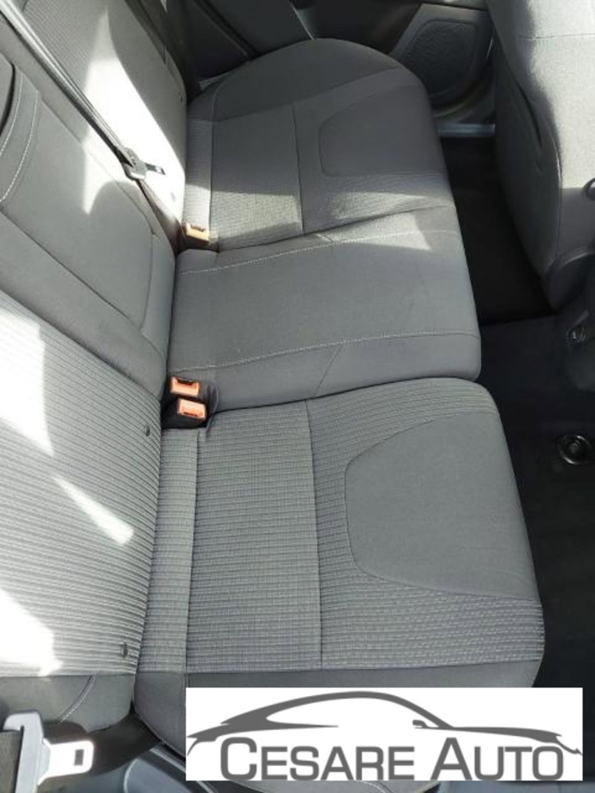 Ford Focus 1.0 EcoBoost 125 CV 5p Business (9)