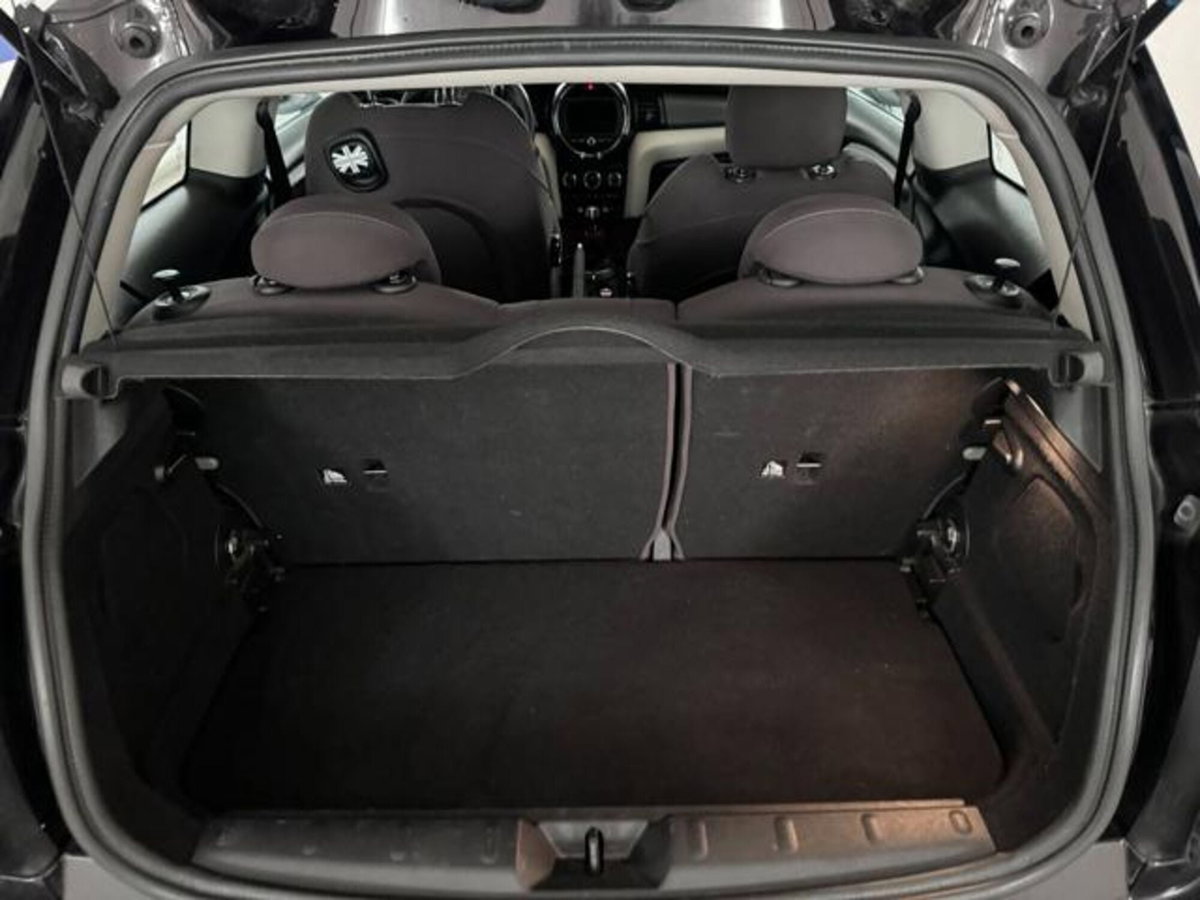 MINI Mini 1.5 Cooper D (14)