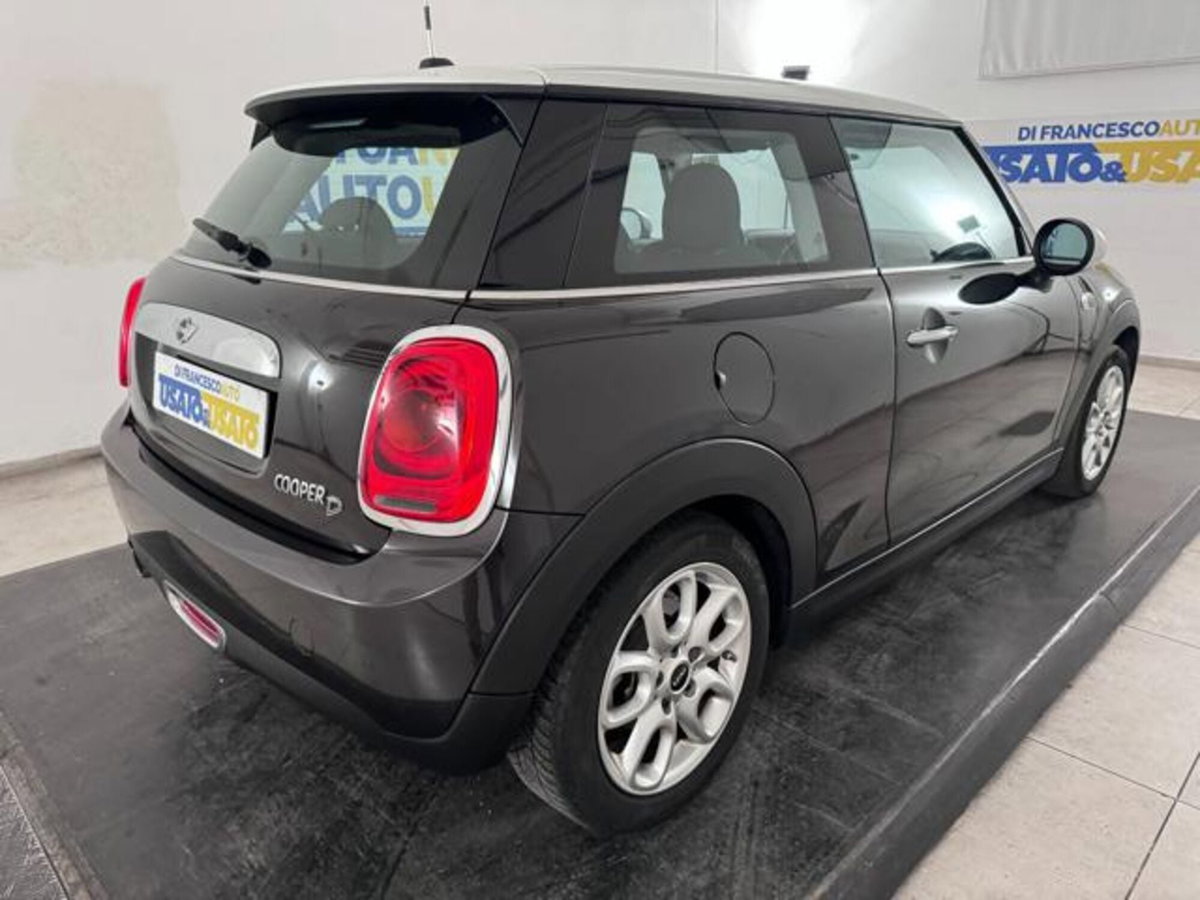 MINI Mini 1.5 Cooper D (4)