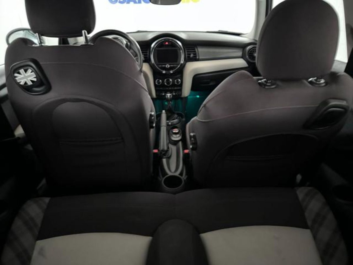MINI Mini 1.5 Cooper D (16)
