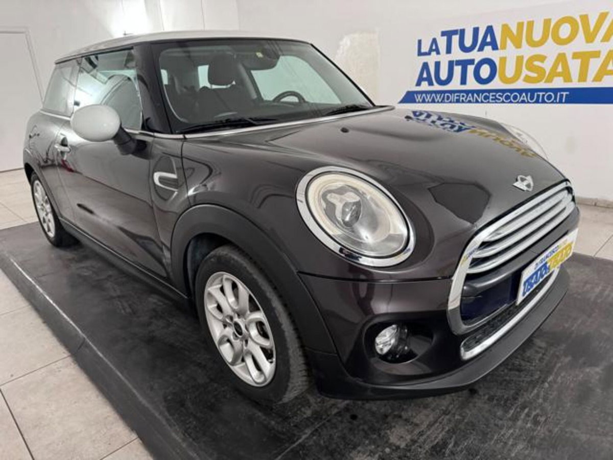 MINI Mini 1.5 Cooper D (5)