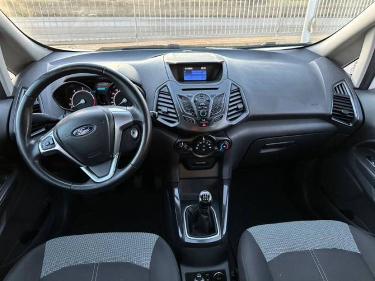 Ford EcoSport 1.5 TDCi 95 CV Titanium S (10)