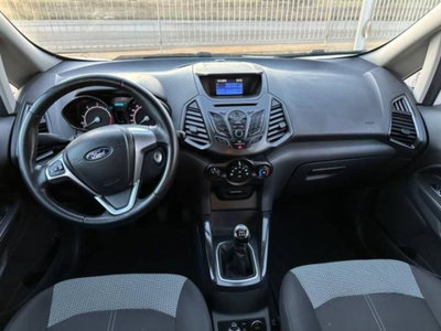 Ford EcoSport 1.5 TDCi 95 CV Titanium S (10)