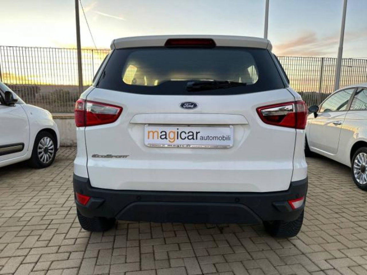 Ford EcoSport 1.5 TDCi 95 CV Titanium S (4)