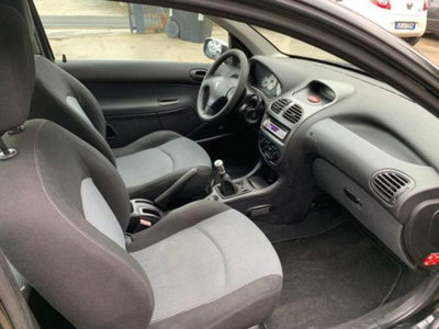 Peugeot 206 3p. Lee (11)