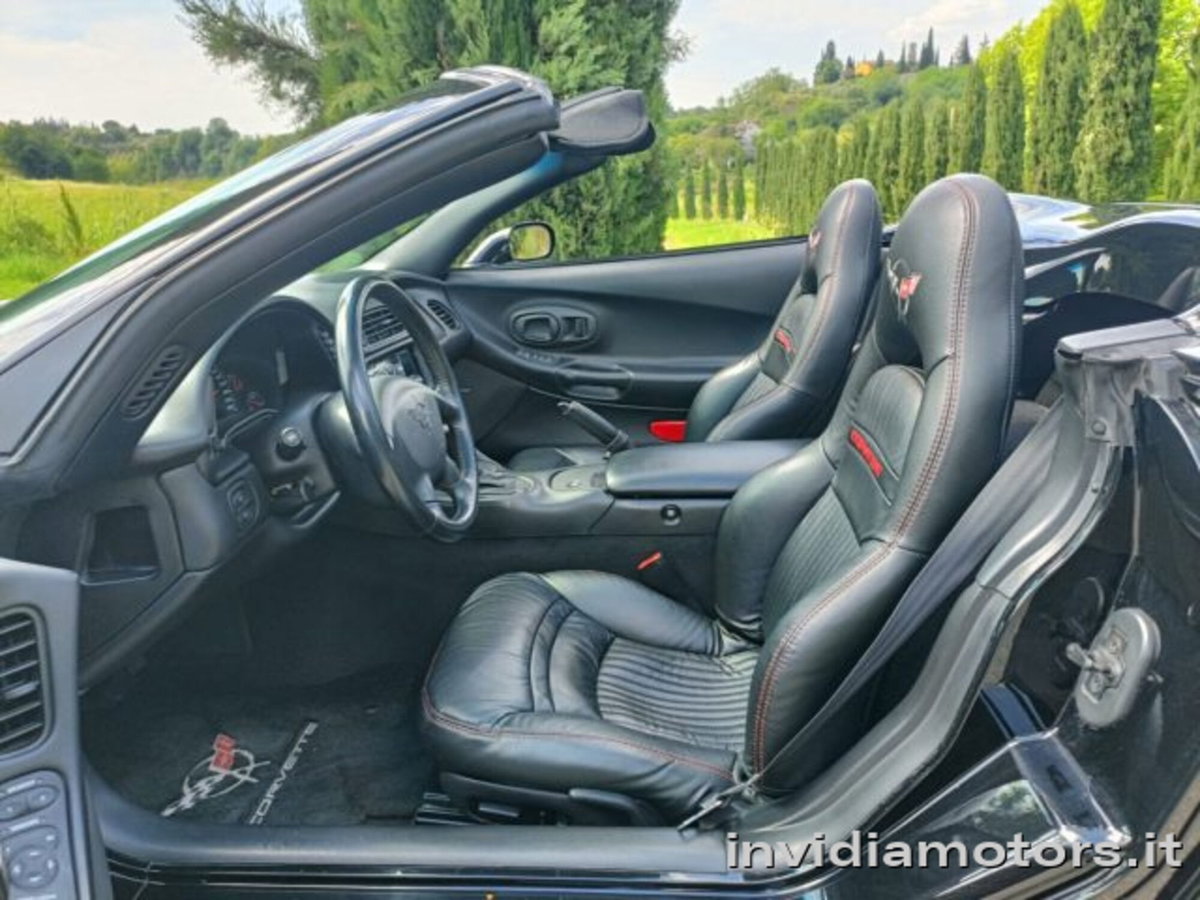 Chevrolet Corvette C5 C5 5.7 V8 Coupé (13)