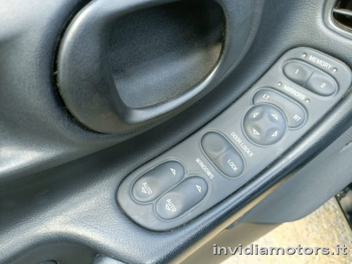 Chevrolet Corvette C5 C5 5.7 V8 Coupé (14)